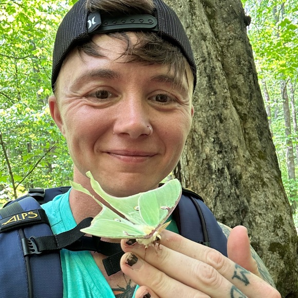 Meet your Posher, Crystal - Picture 5 of 5